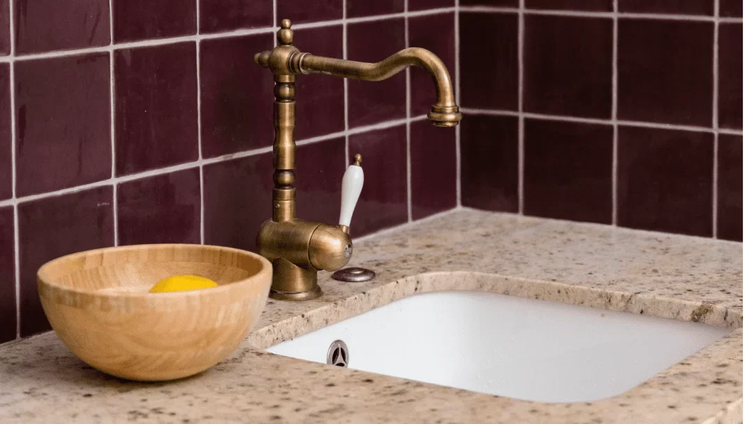 Wastafel Kamar Mandi Top Mount