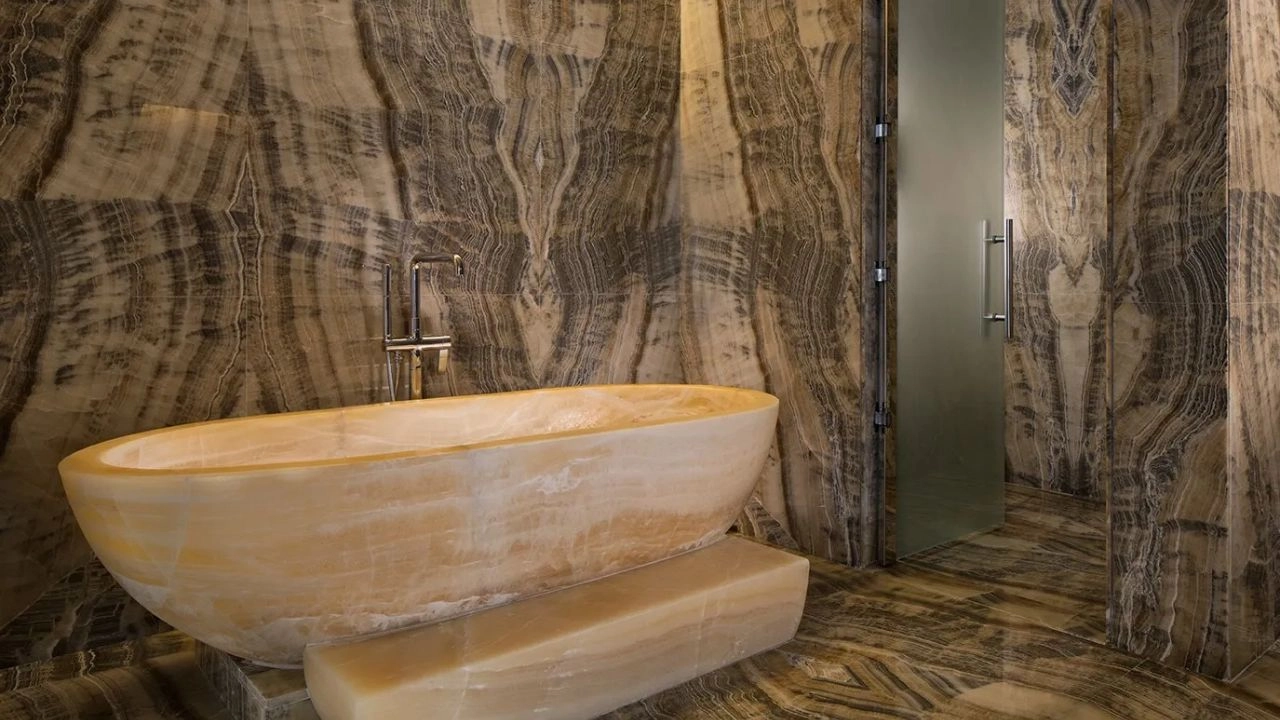 Kamar Mandi Batu Alam Bergaya Klasik
